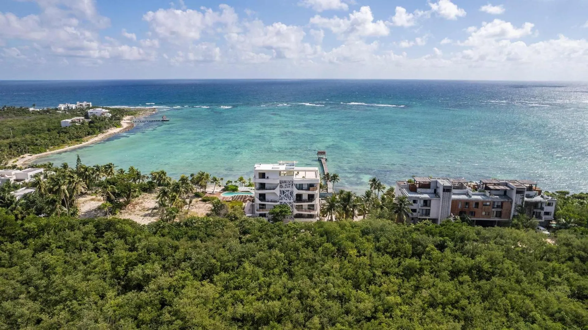 Contacten van Luxury Oceanfront Residence - Tulum Mexico